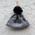 multi-bobble-hat